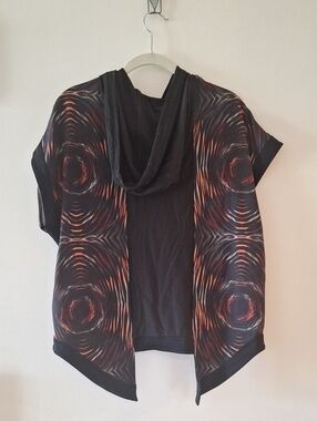 HOST PICK! Black and Orange Patterned Short-Sleeve Hoodie Top with Mesh Panels